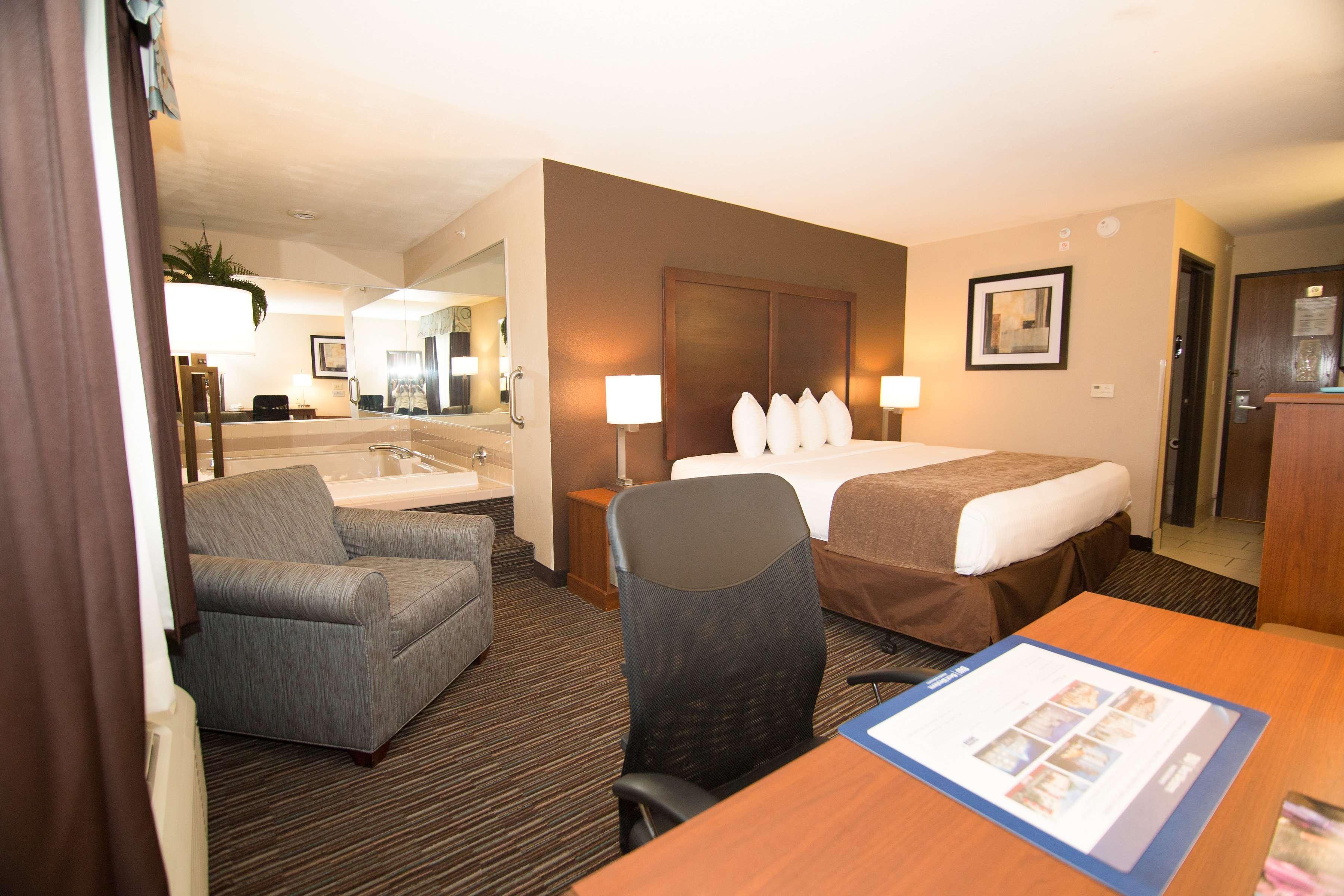 Best Western Port Columbus Exterior photo